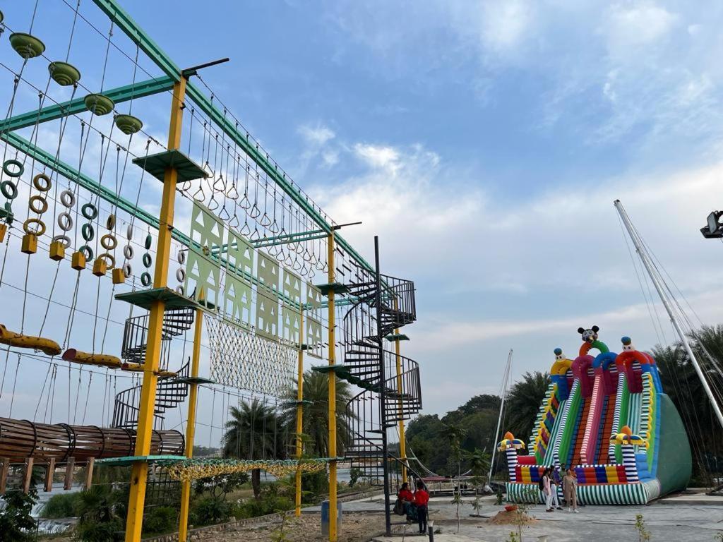 Hotel Eco Park Rewa Eksteriør billede