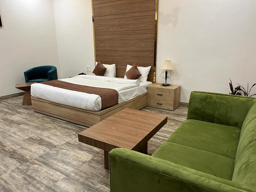 Hotel Eco Park Rewa Eksteriør billede